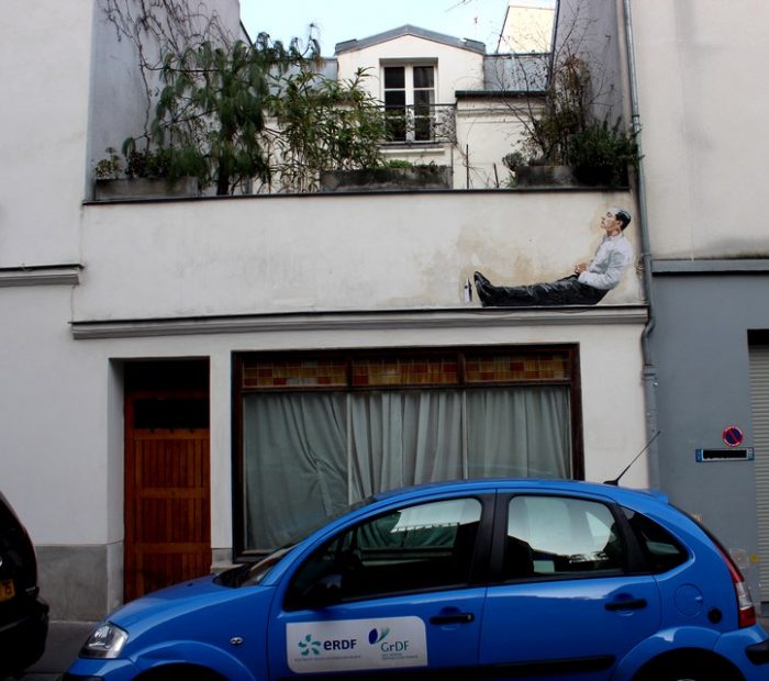 big ben street art- buster sleeping 1- Paris 2015
