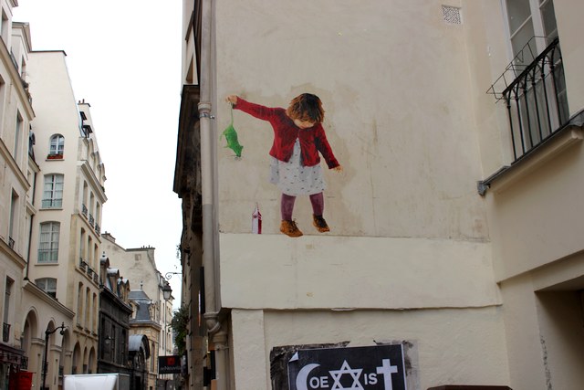 big ben street art- encore des bonbons A- Paris 2015