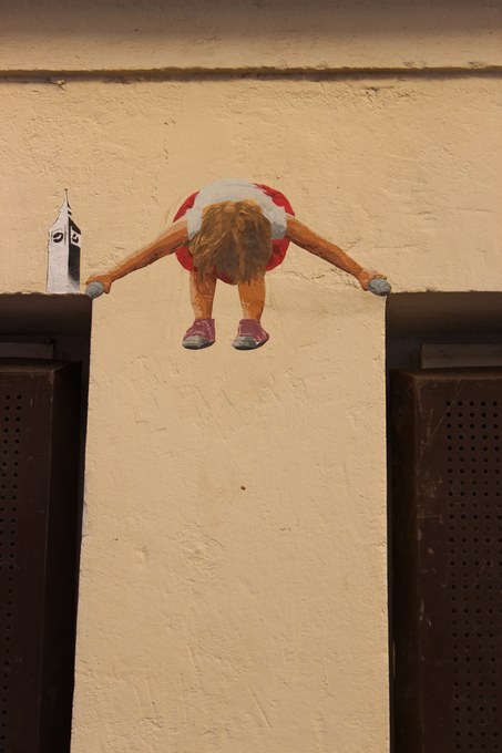 big ben street art - equilibriste 2- 2015
