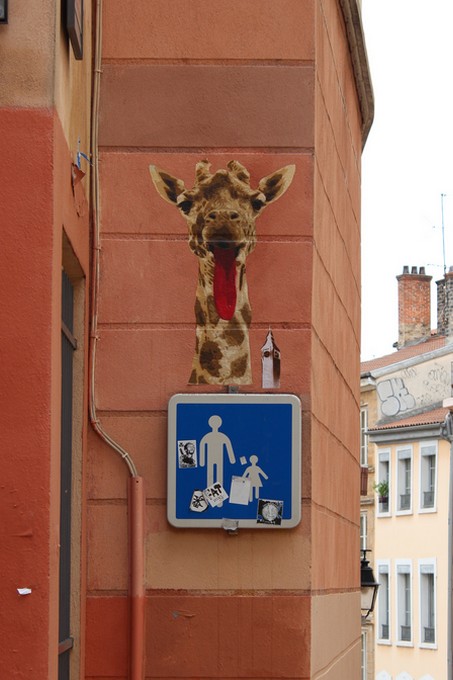 big-ben-street-art-giraphe-stone-a-2016