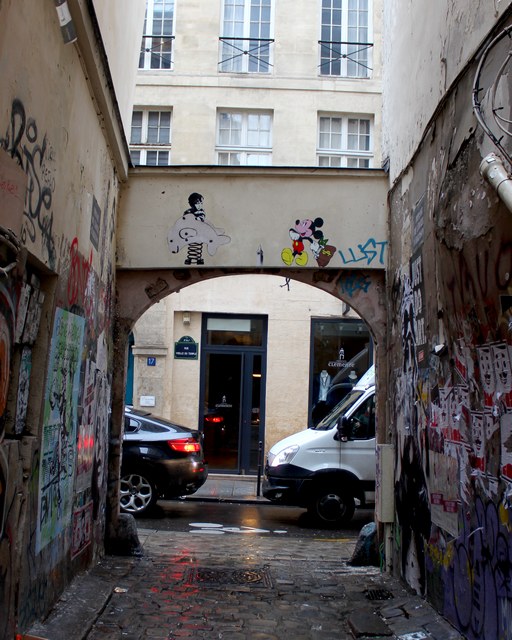 big ben street art- mickey 3- Paris 2015